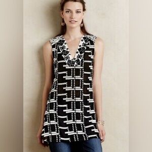Anthropologie Tiny sz XS Chapparal sheer embroidered tunic black and white